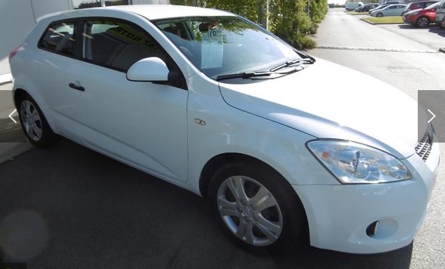 Left hand drive KIA PRO CEED 1.4i 105 cv- blanc- airco